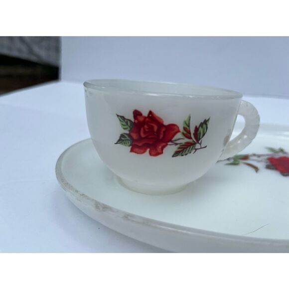 Vintage cup and plate white milk glass red rose - Picture 9 of 15
